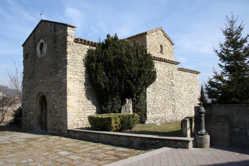 ESGLSIA ROMNICA DE SANT ESTEVE DE VINYOLES. LES MASIES DE VOLTREG. OSONA .CATALUNYA