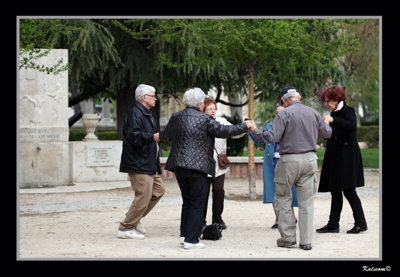 Los bailarines de sardana