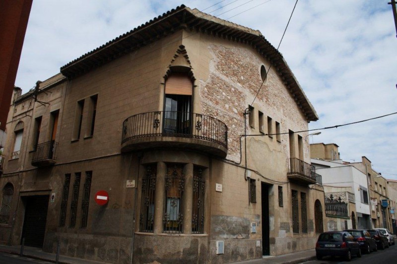 EDIFICIO SINGULAR QUE NO FIGURA EN LA RELACION DE MONUMENTOS DE SABADELL