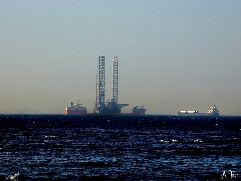 Torres en el mar