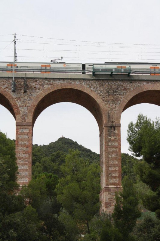 EL PONT GRAN EN TERME DOLESA DE MONTSERRAT