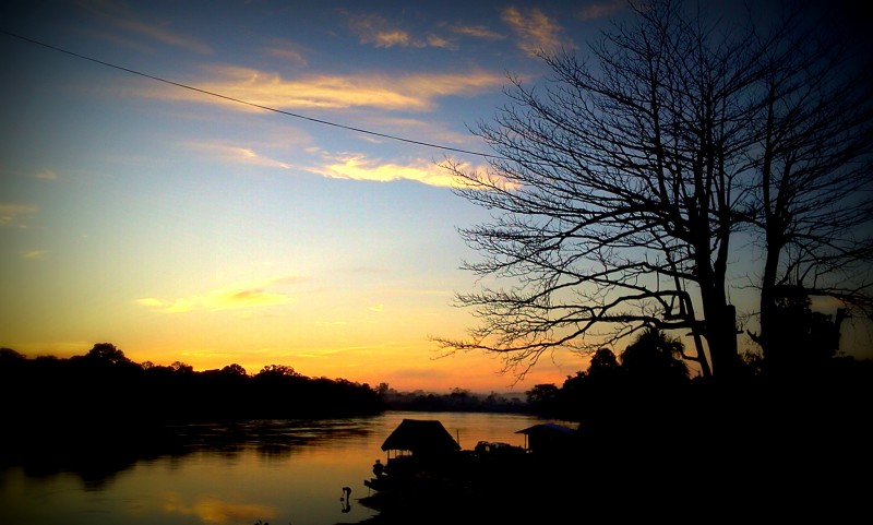 amanecer para agarrar agua