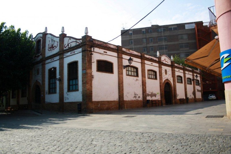 EL MERCAT DE LA PLAA PRAT DE LA RIBA DE MOLLET DEL VALLES