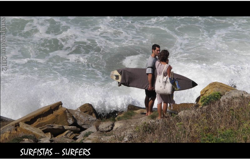 SURFISTAS -- SURFERS.  Photo by Campeador (Mario Cid).