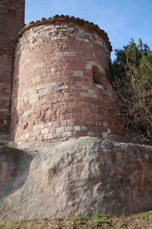 LANTIGA ESGLSIA PARROQUIAL DE SANT ISCLE I SANTA VICTRIA, AVUI DINS EL TERME MUNICIPAL DE SANT FRUITS DEL BAGES