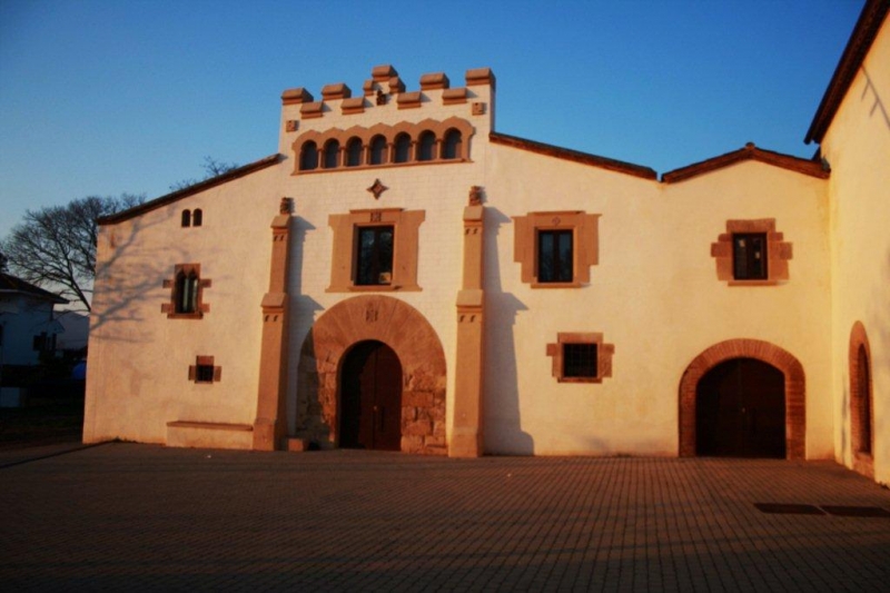 CAN FALGUERA DE PALAU SOLIT I PLEGAMANS. CATALUNYA