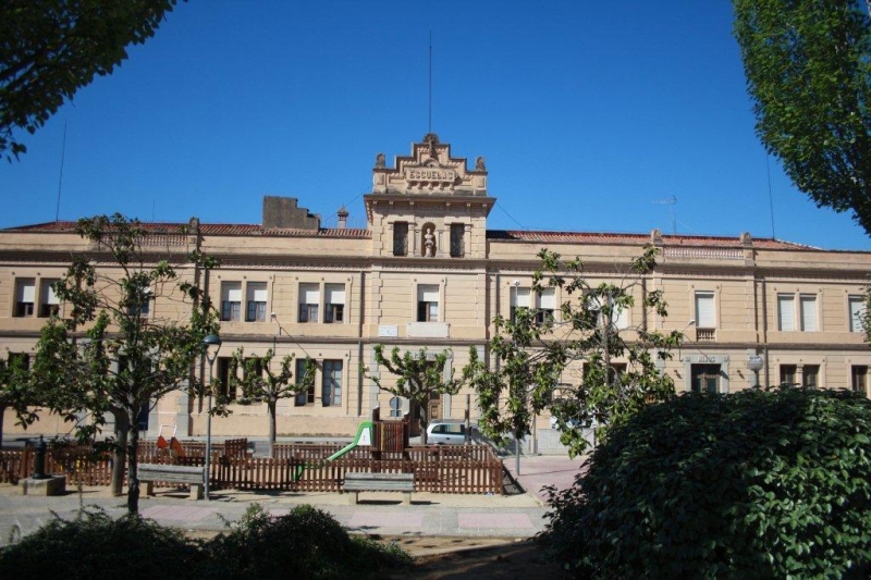 ESCOLES DEL PATRONAT TOLR. CASTELLAR DEL VALLS. EMILI SALA CORTS