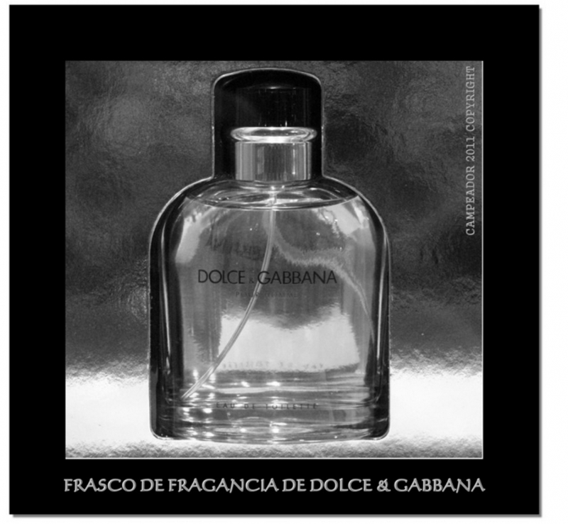 Frasco de fragancia Dolce & Gabbana. Photo by: Campeador