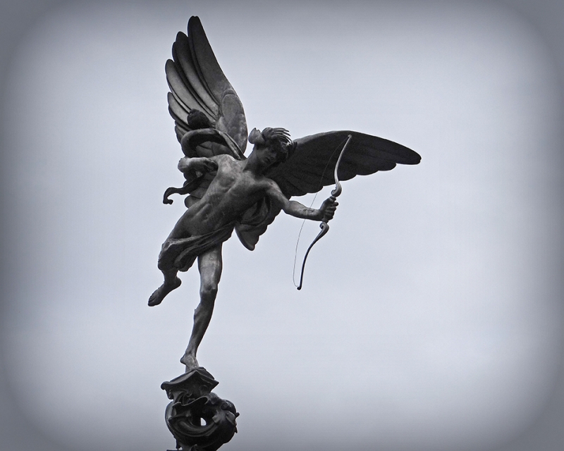 ANGEL DE LA CARIDAD CRISTIANA