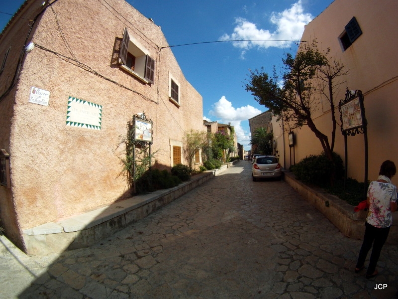 Calle de Fray Junpero