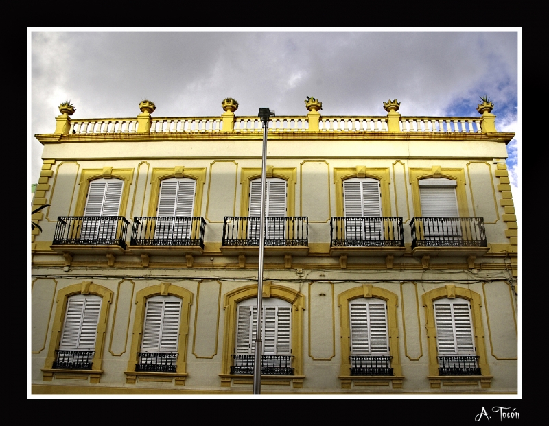 Ventanas y balcones