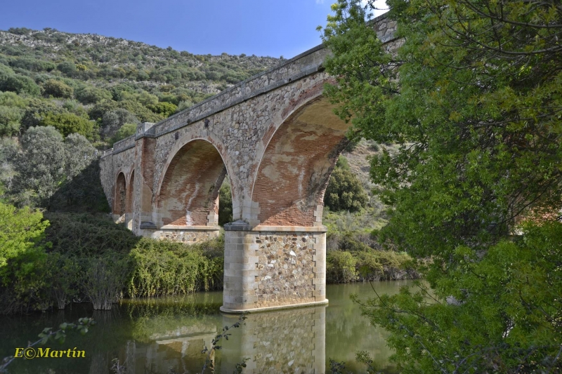 Puente antiguo sobre el Ro Matachel