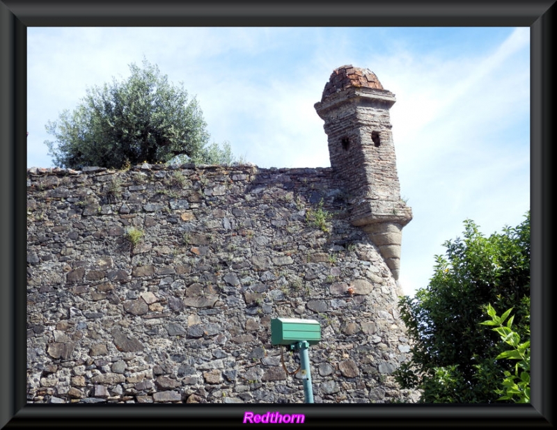 Garita en el muro del castillo